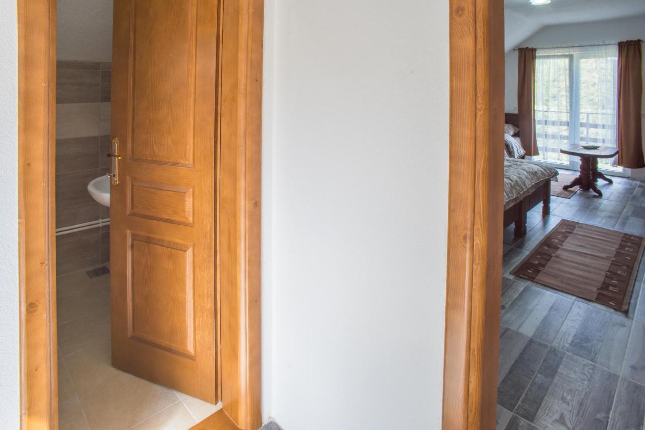 Apartmani Jezero Zabljak  Exterior photo