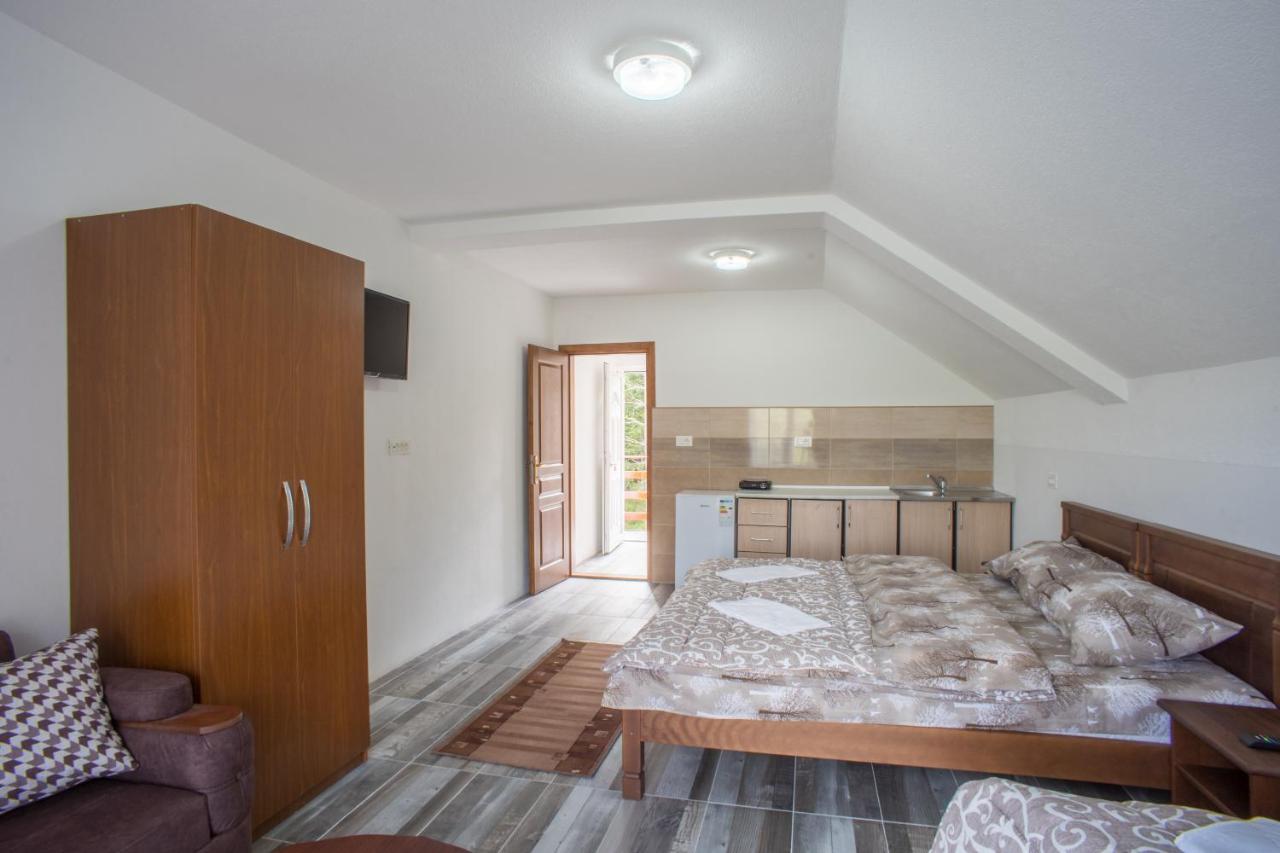 Apartmani Jezero Zabljak  Exterior photo