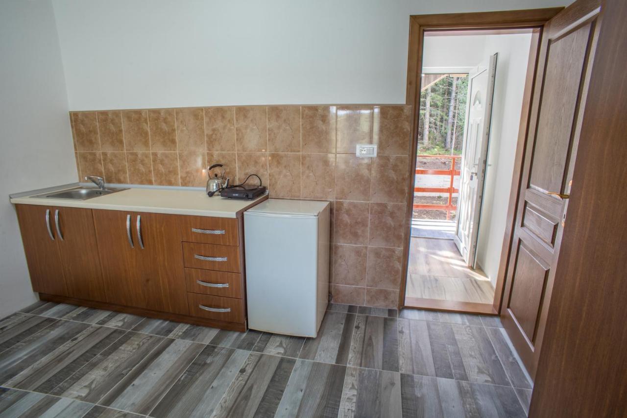 Apartmani Jezero Zabljak  Exterior photo